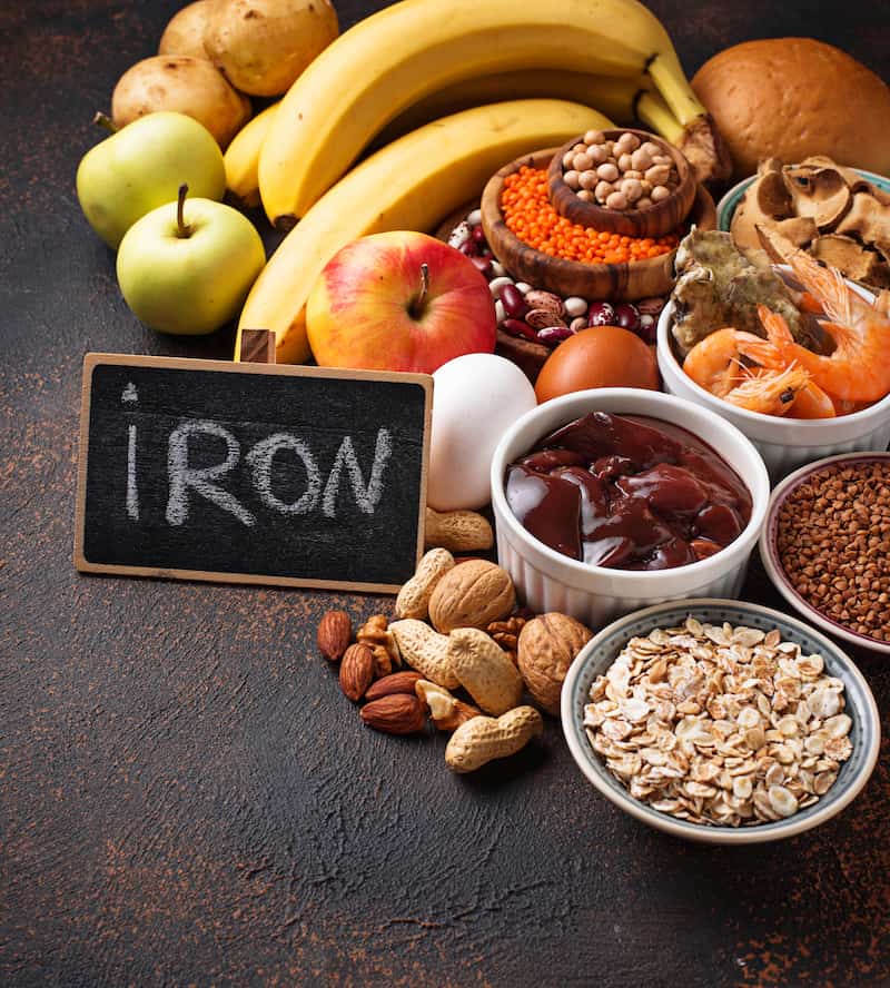 Food that contain iron as apple, camerons, beans, cacahuates, oat,bananas and nuts.