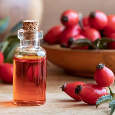 Parlons du soin de la peau:L'huile de soin pour la peau est un véritable trésor naturel qui offre une hydratation profonde et une nutrition intense, laissant la peau douce, lisse et radieuse